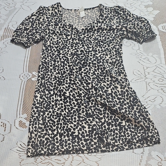 Black and Khaki Puff Sleeve Sheath Midi Dress - Picture 1 of 7